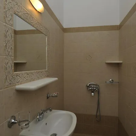 George's Paros 아파트호텔 3*