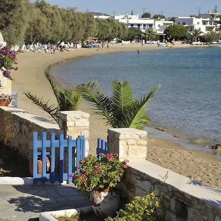 Lägenhetshotell George's Paros 4*