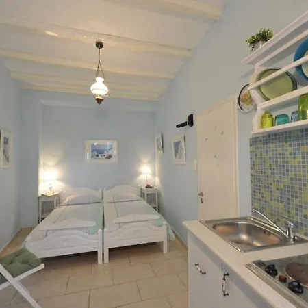George's Paros Lägenhetshotell