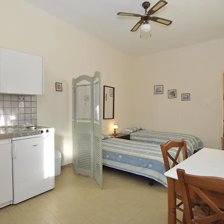 George's Paros