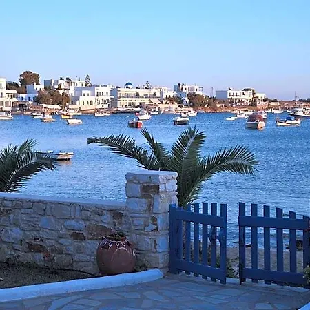 Aparthotel George's Paros 4*