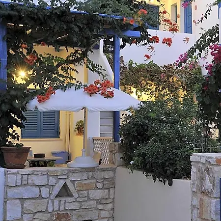 Aparthotel George's Paros