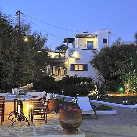 George's Paros