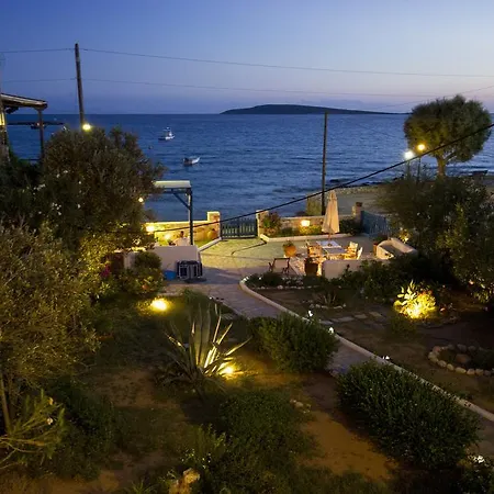 Lägenhetshotell George's Paros