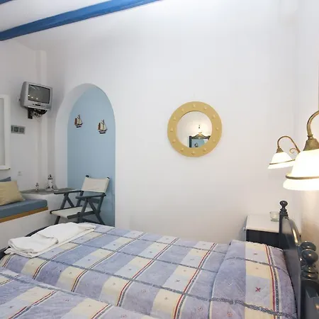 アパートホテル George's Paros 3*