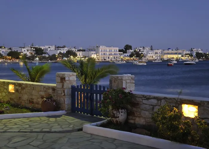 George's Paros Aparthotel Alikí