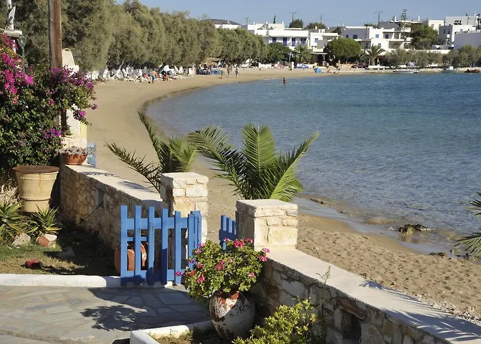 Apartmanhotel George's Paros 3*