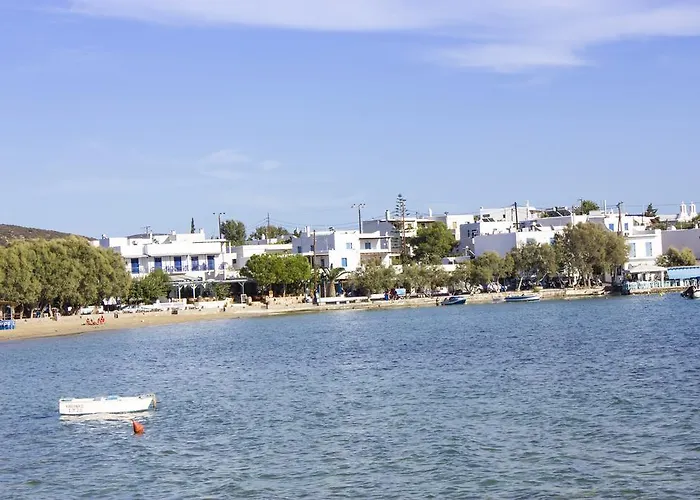 George's Paros Apartmanhotel 3*