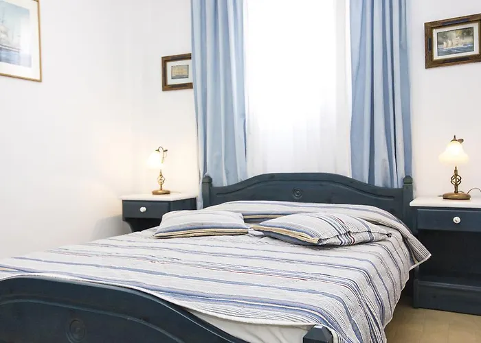 George's Paros Apartmanhotel Alikí